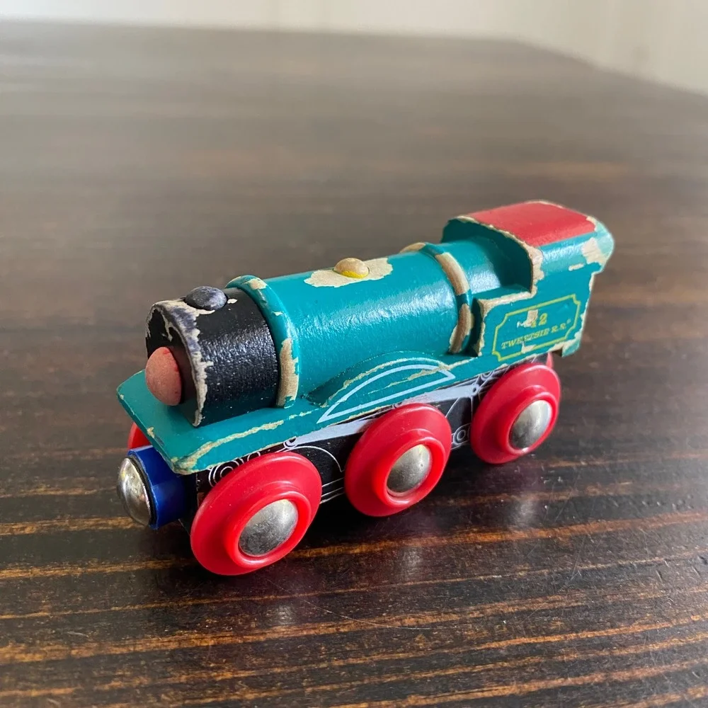 Vintage Tweetsie Railroad No 12 Wooden Train Engine Magnetic Teal Red‎ Toy